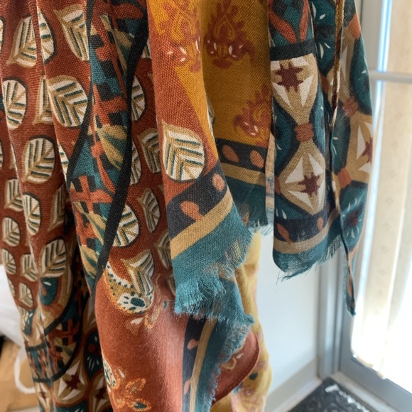 Patchwork Foil Oblong Scarf - Picture 5 of 10